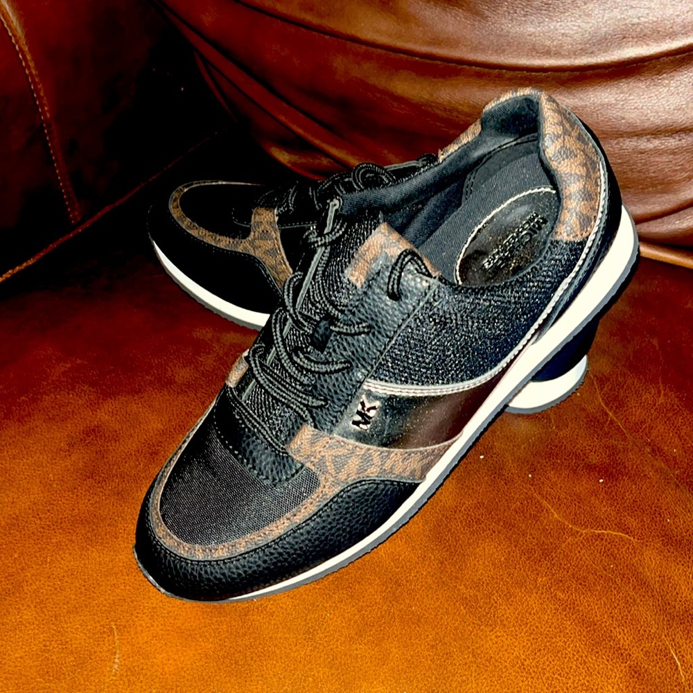 Michael Kors sneakers, brand new never worn!!